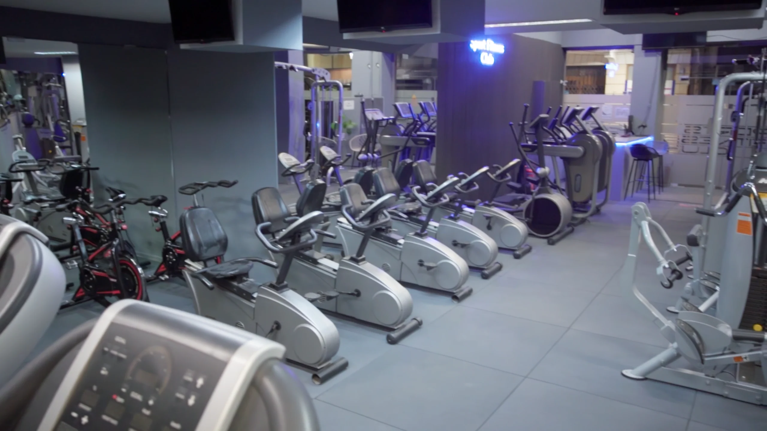 Αίθουσα αερόβιας άσκησης — Sport Fitness Club, Δράμα