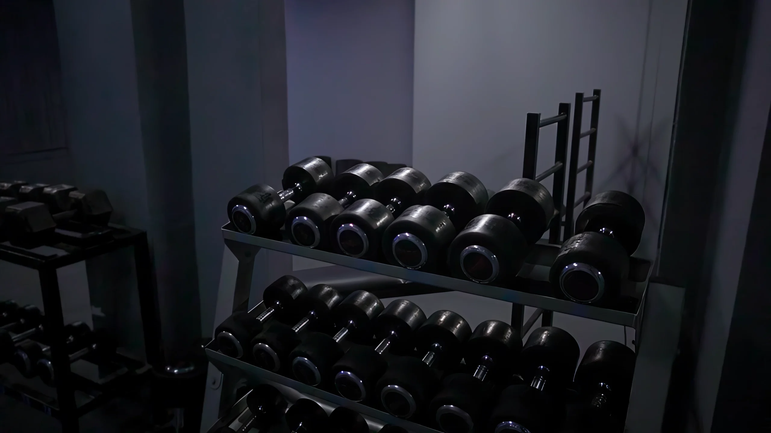 Πάγκοι και αλτήρες — Sport Fitness Club, Δράμα