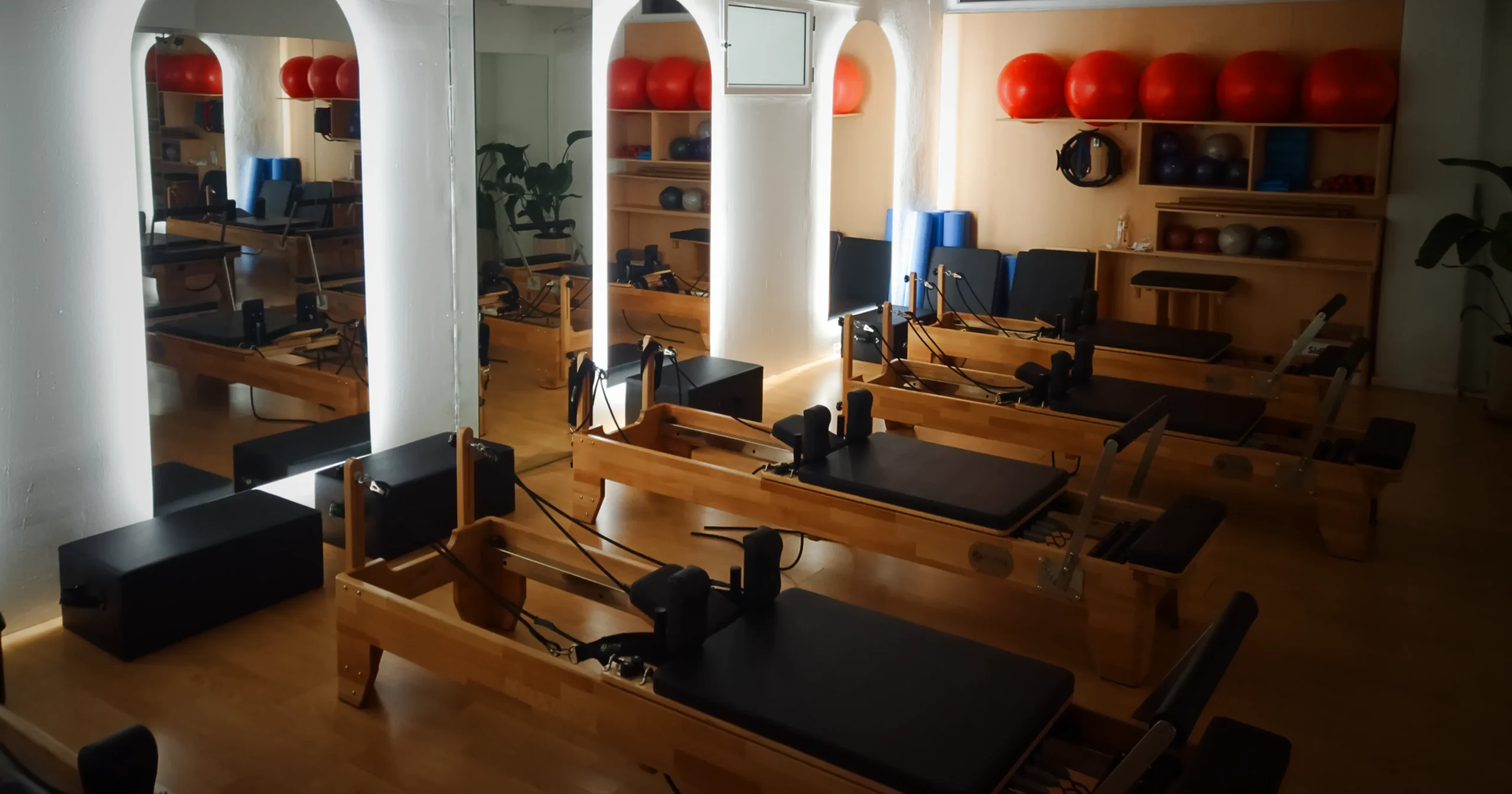 Pilates Mat — γυμναστήριο Sport Fitness Club, Δράμα